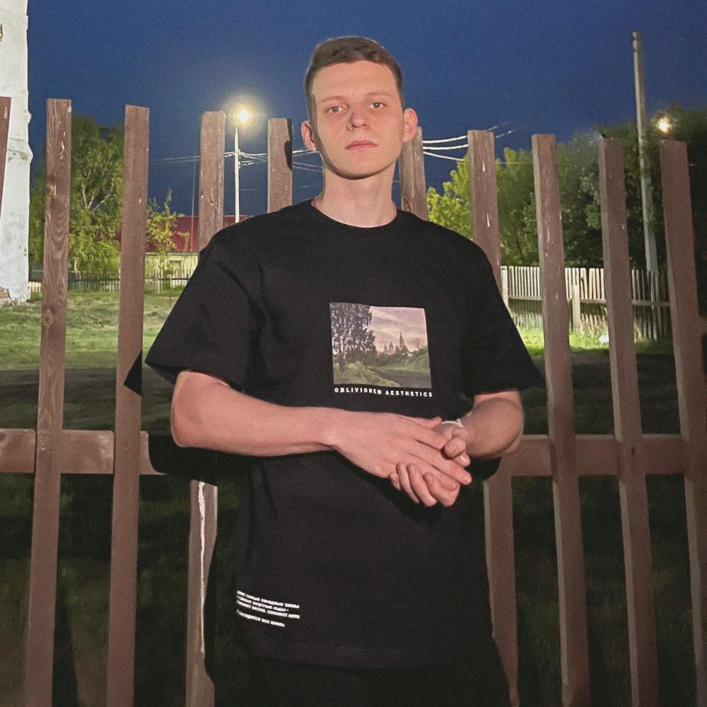 Футболка "AESTHETICS" черная